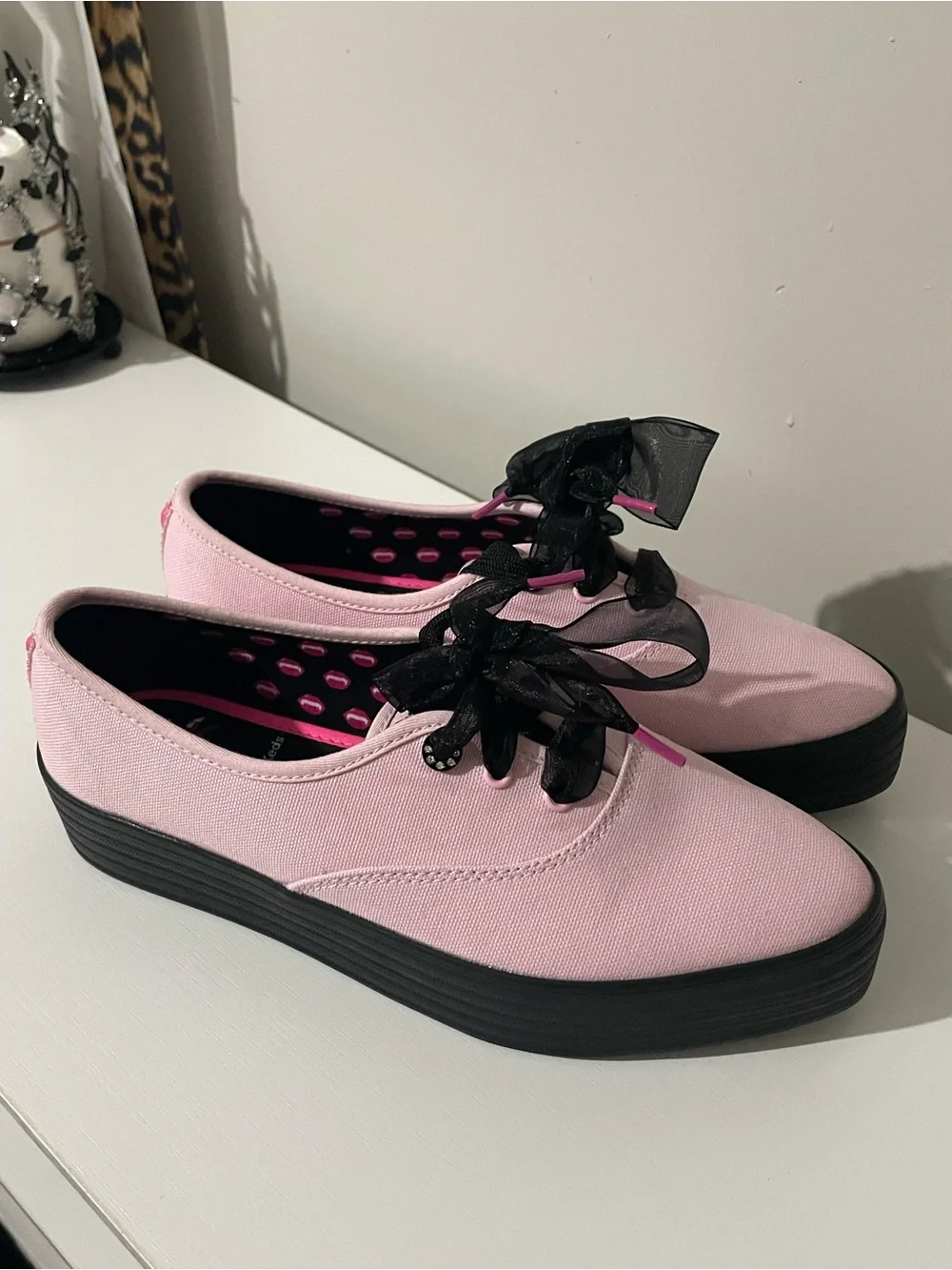 Keds Monster High Pointed Toe Platforms (6.5)